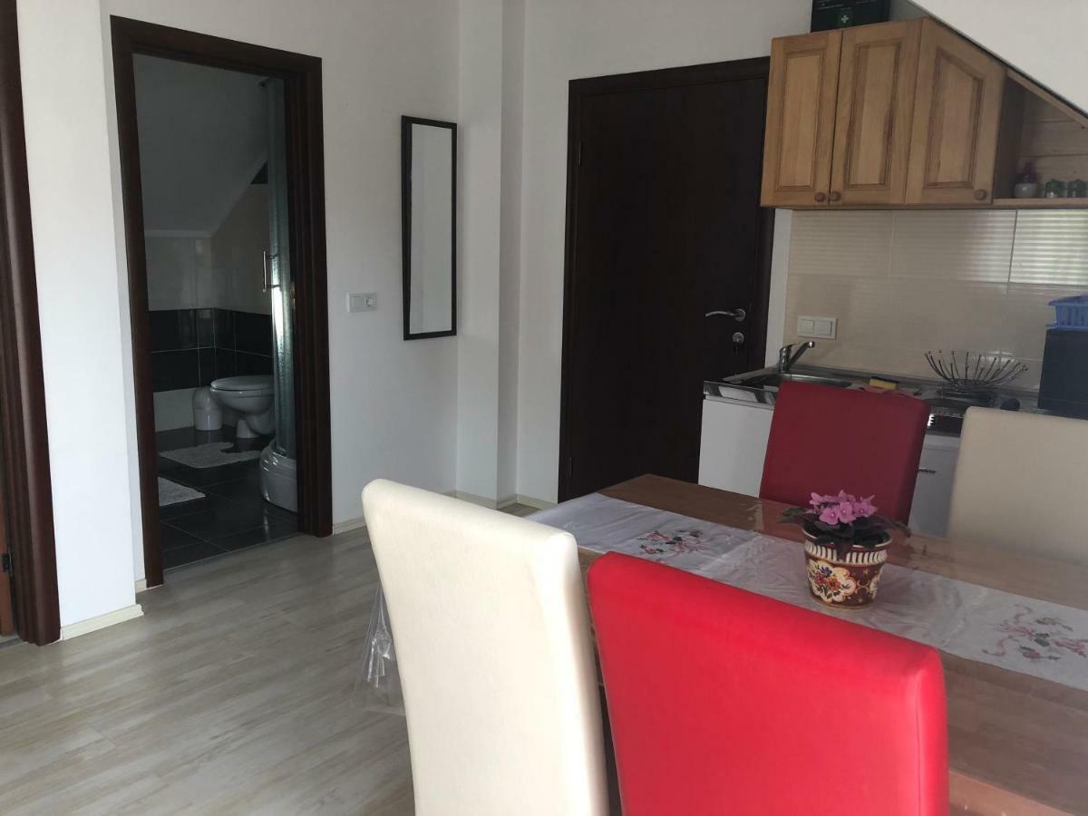 Apartment & Rooms Thomas Korenica Ngoại thất bức ảnh