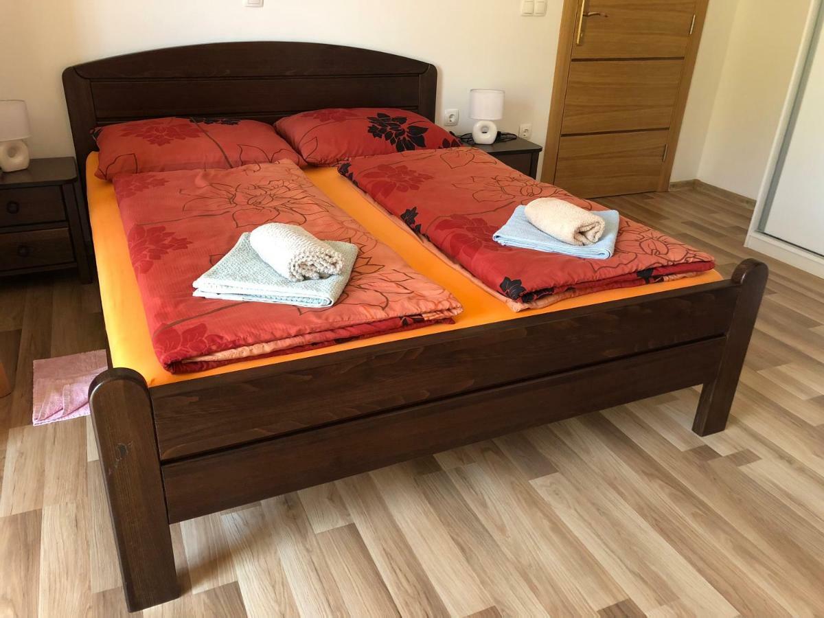 Apartment & Rooms Thomas Korenica Ngoại thất bức ảnh