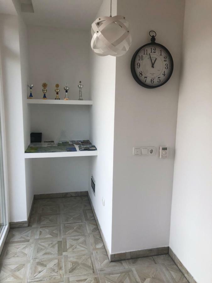 Apartment & Rooms Thomas Korenica Ngoại thất bức ảnh