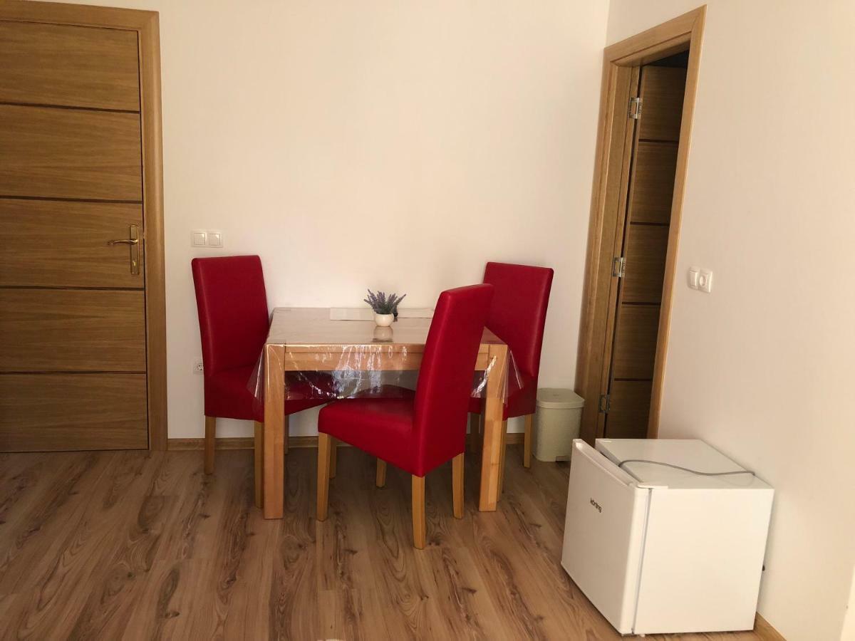 Apartment & Rooms Thomas Korenica Ngoại thất bức ảnh