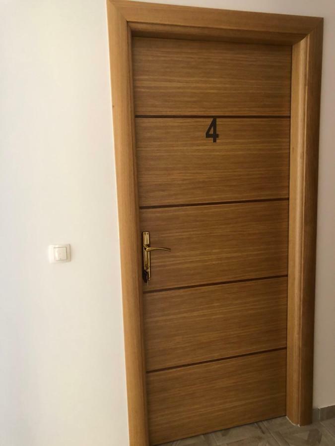 Apartment & Rooms Thomas Korenica Ngoại thất bức ảnh
