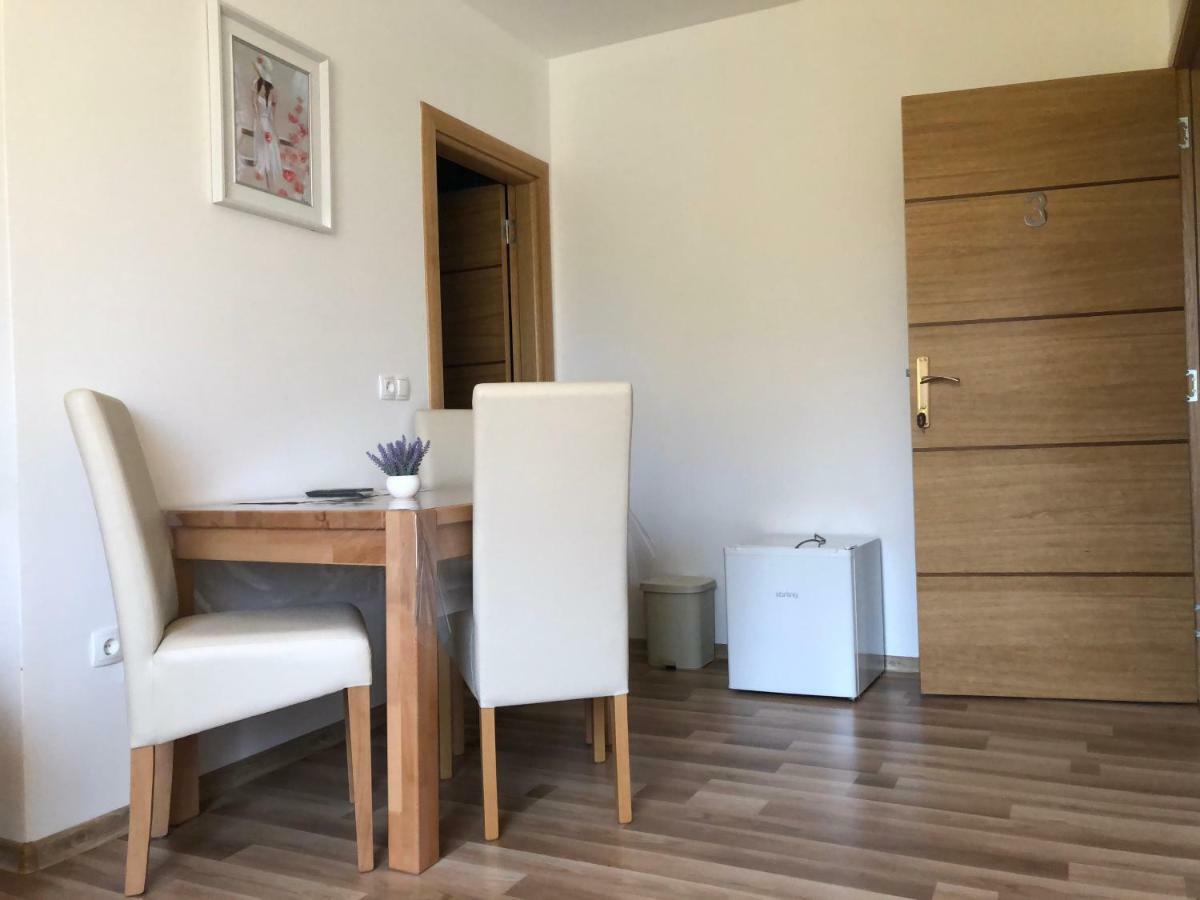 Apartment & Rooms Thomas Korenica Ngoại thất bức ảnh