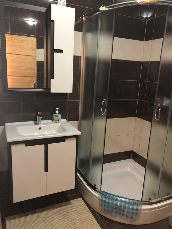 Apartment & Rooms Thomas Korenica Ngoại thất bức ảnh